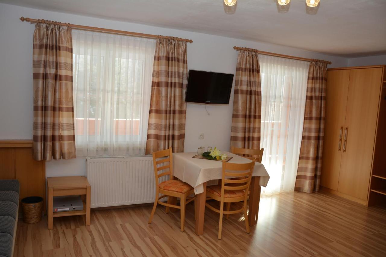 Apartamento Haus Ingrid Sankt Georgen ob Murau Exterior foto